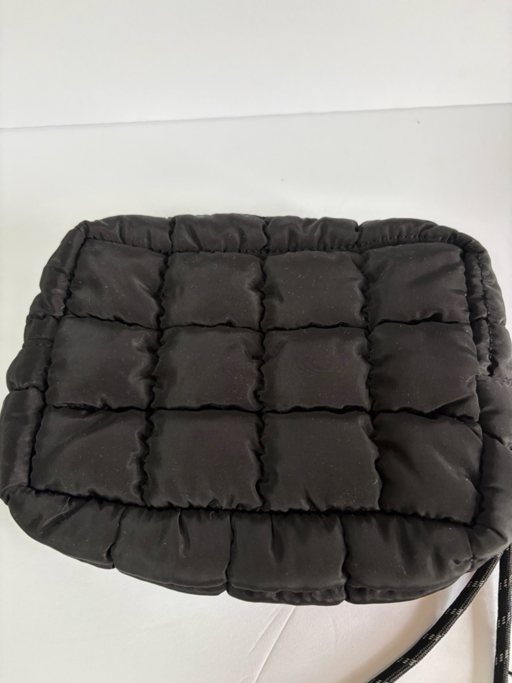 NWOT Free People FP Movement Quilted Mini Case - Picture 10 of 13